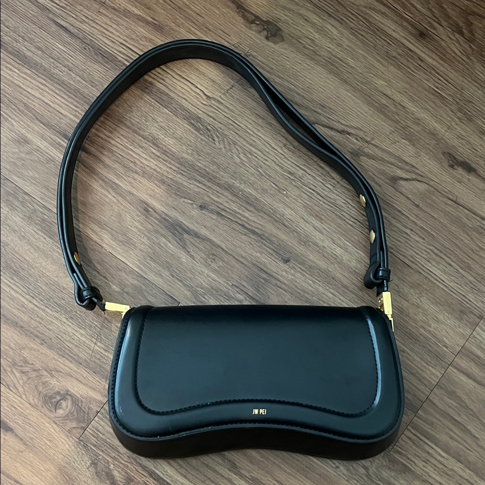 JW PEI Joy Adjustable Bag